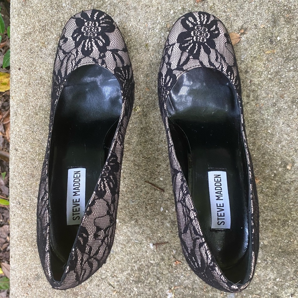 Steve Madden Lace heels